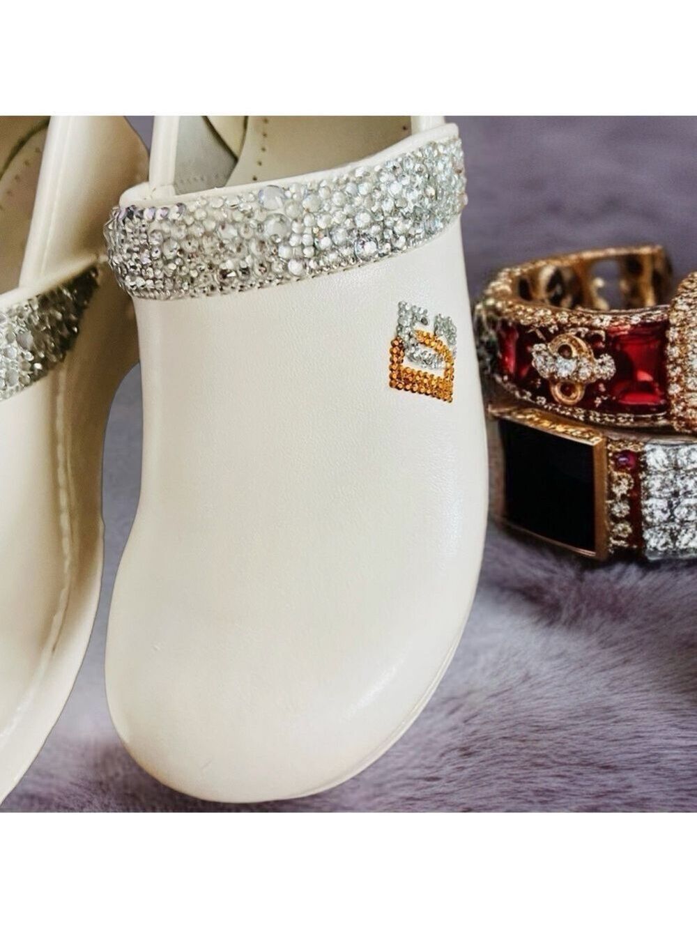 💎Custom Upcycled Dansko White Leather Clogs w/ Lots of Bling✨ One of a Kind! 💎 - Picture 2 of 9